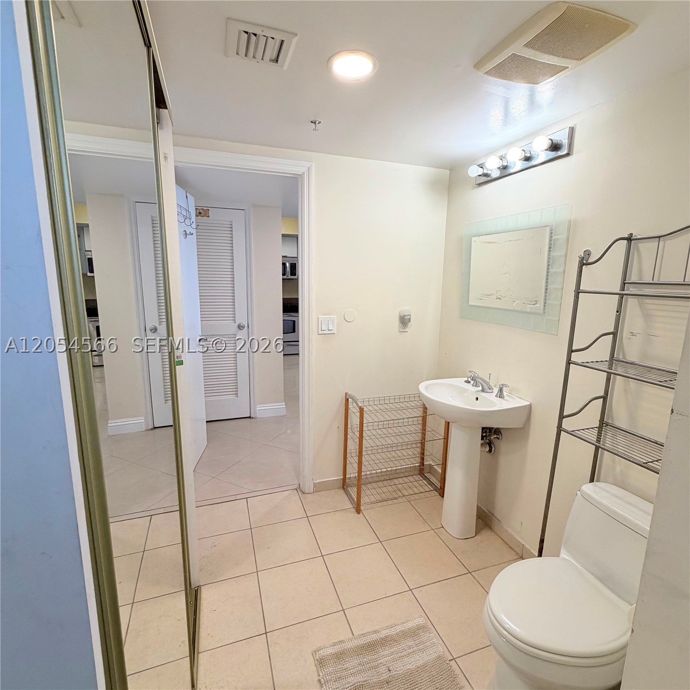 16699 Collins Ave 1410 Property Photo 36