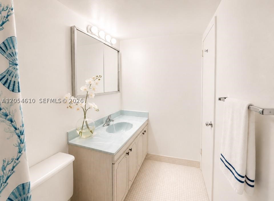 2030 S Ocean Dr 1905 Property Photo 18