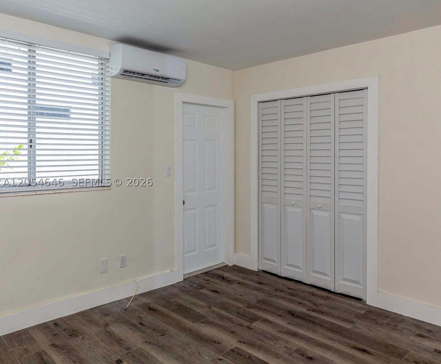 1140 71st St 2 Property Photo 10