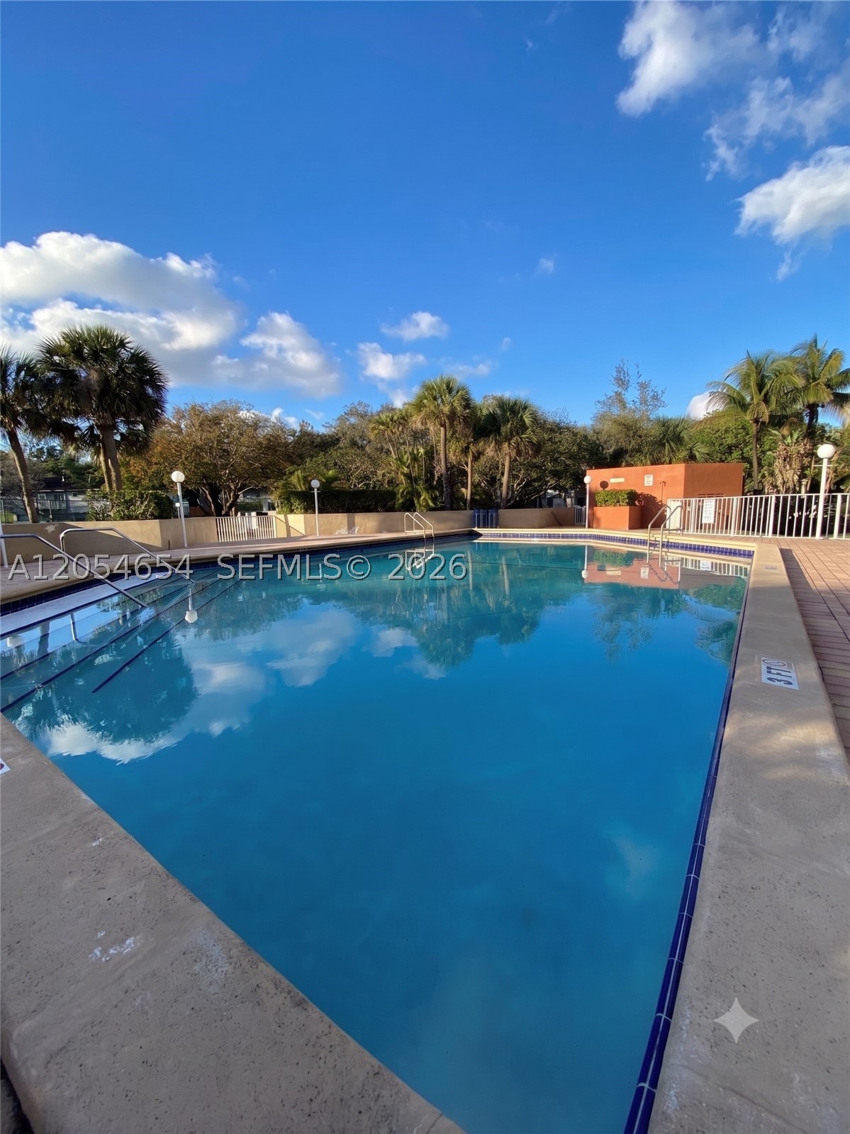 4205 N University Dr 303 Property Photo 11