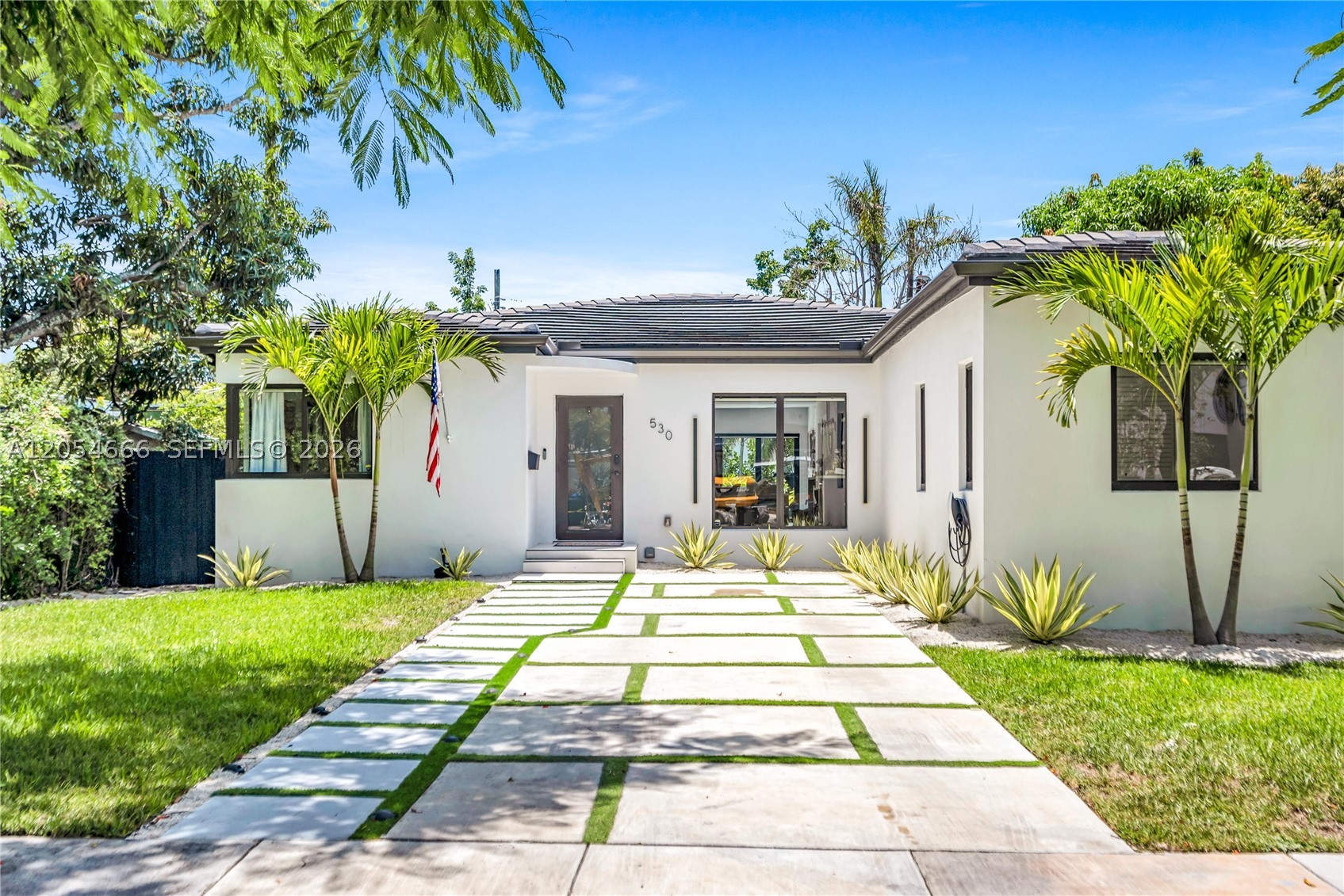 530 SW 18th Ter