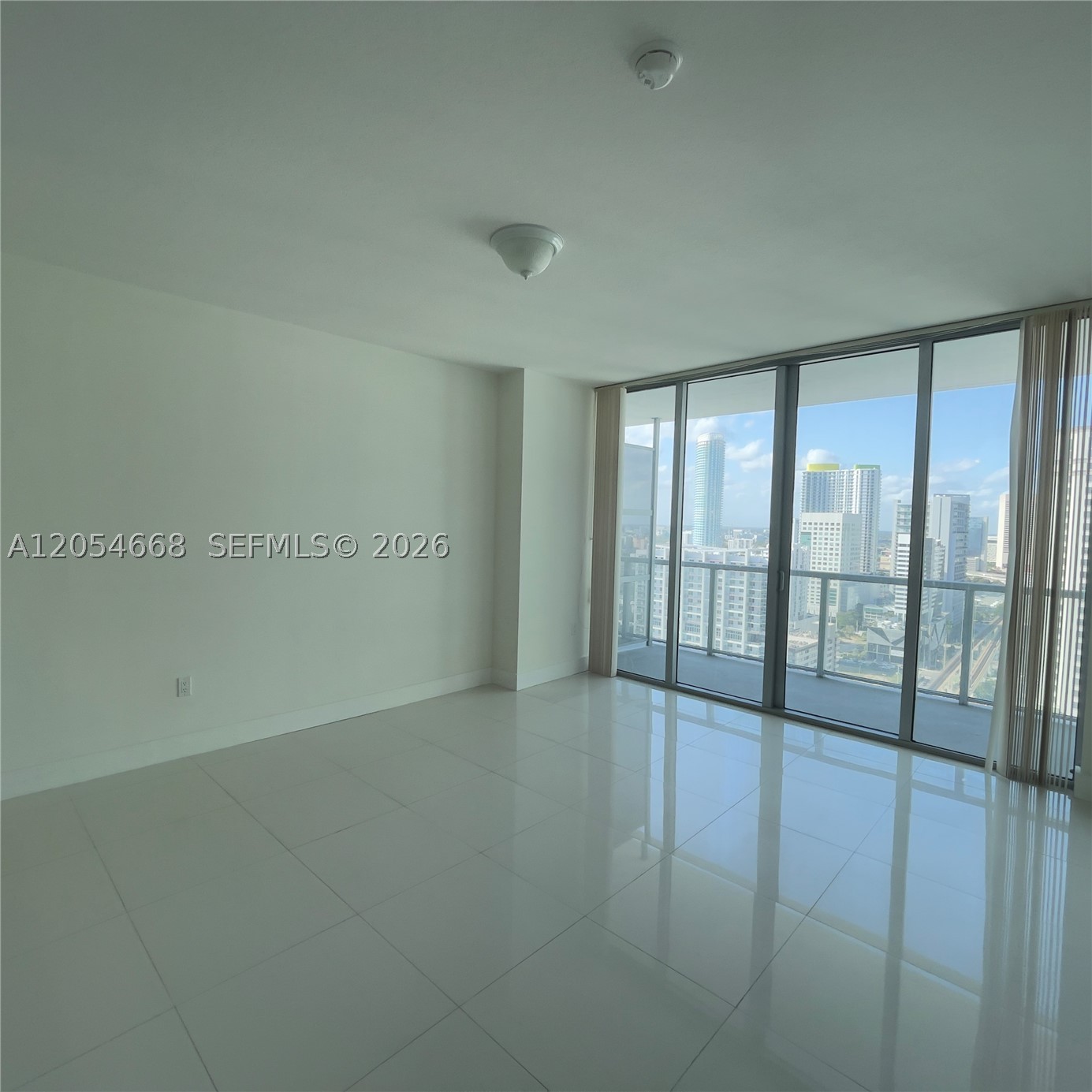 79 Sw 12 St 3011-s Property Photo 16