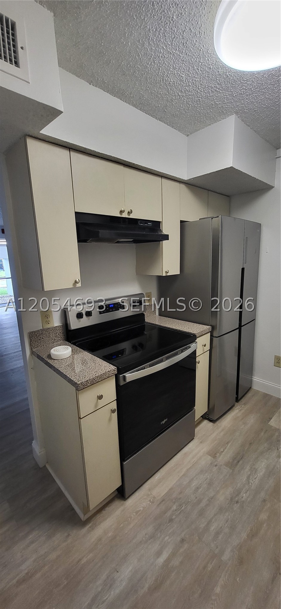 1280 S Franklin Ave 1280g Property Photo 15