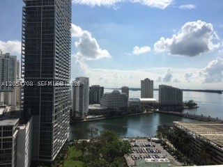 500 Brickell Ave 2200 Property Photo 1