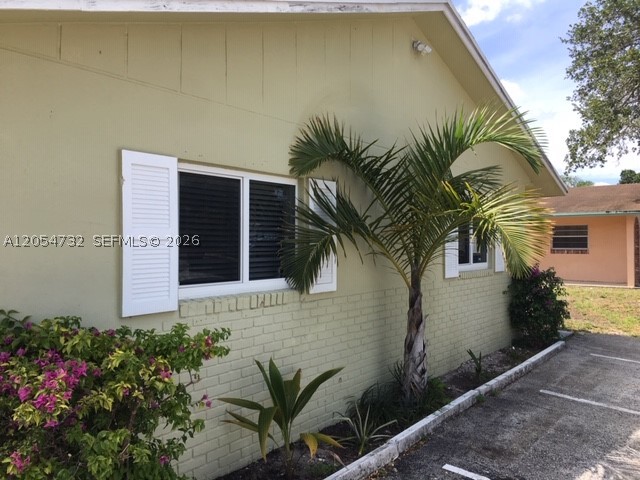 2407 SW 42nd Ave B Property Photo 1