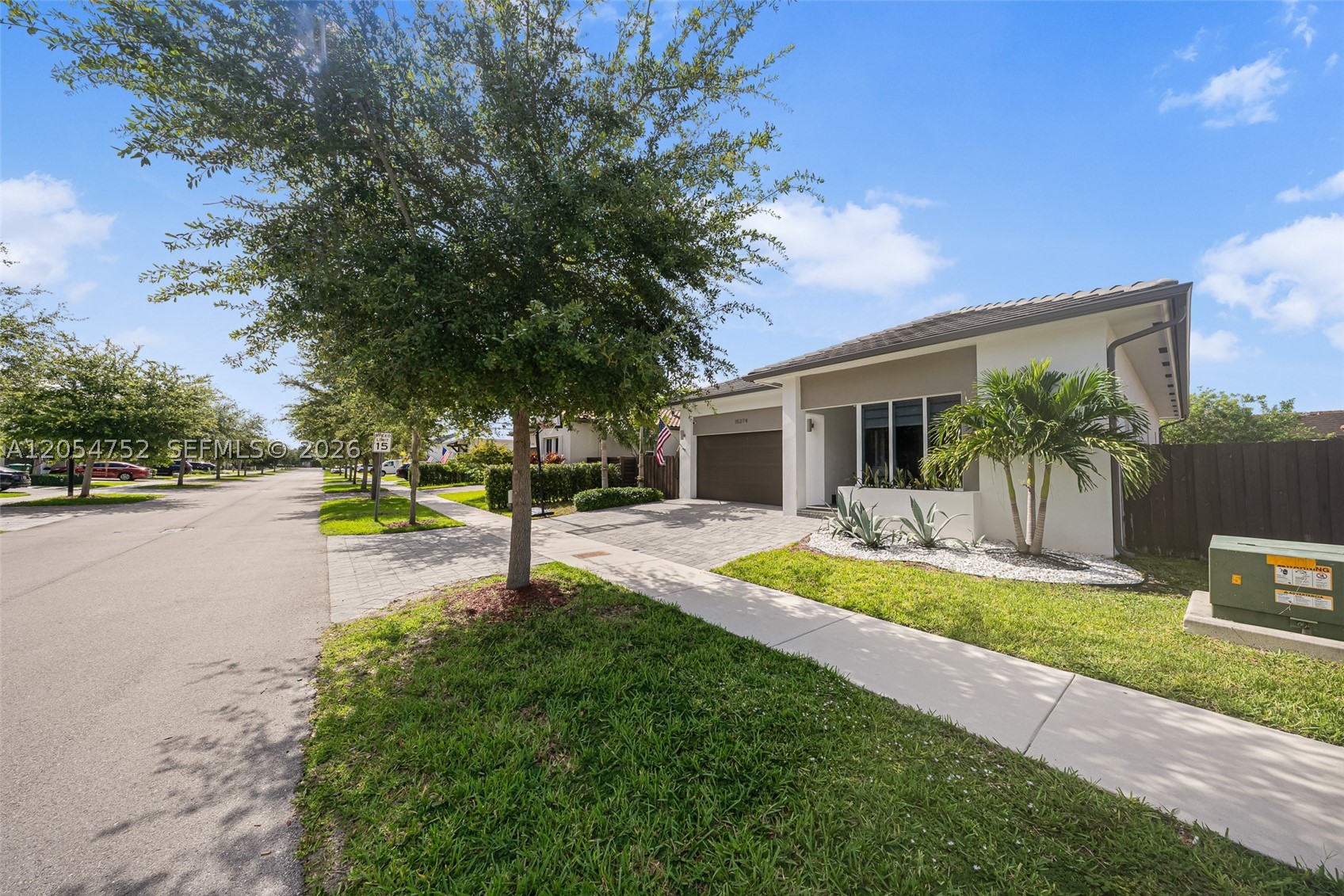 15274 Sw 176th Ln Property Photo 2