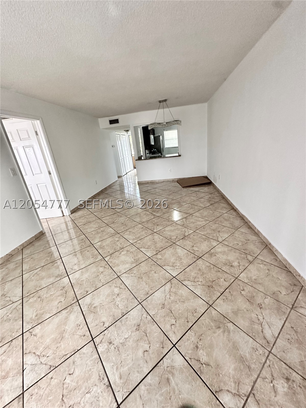 4111 Stirling Rd 408 Property Photo 6