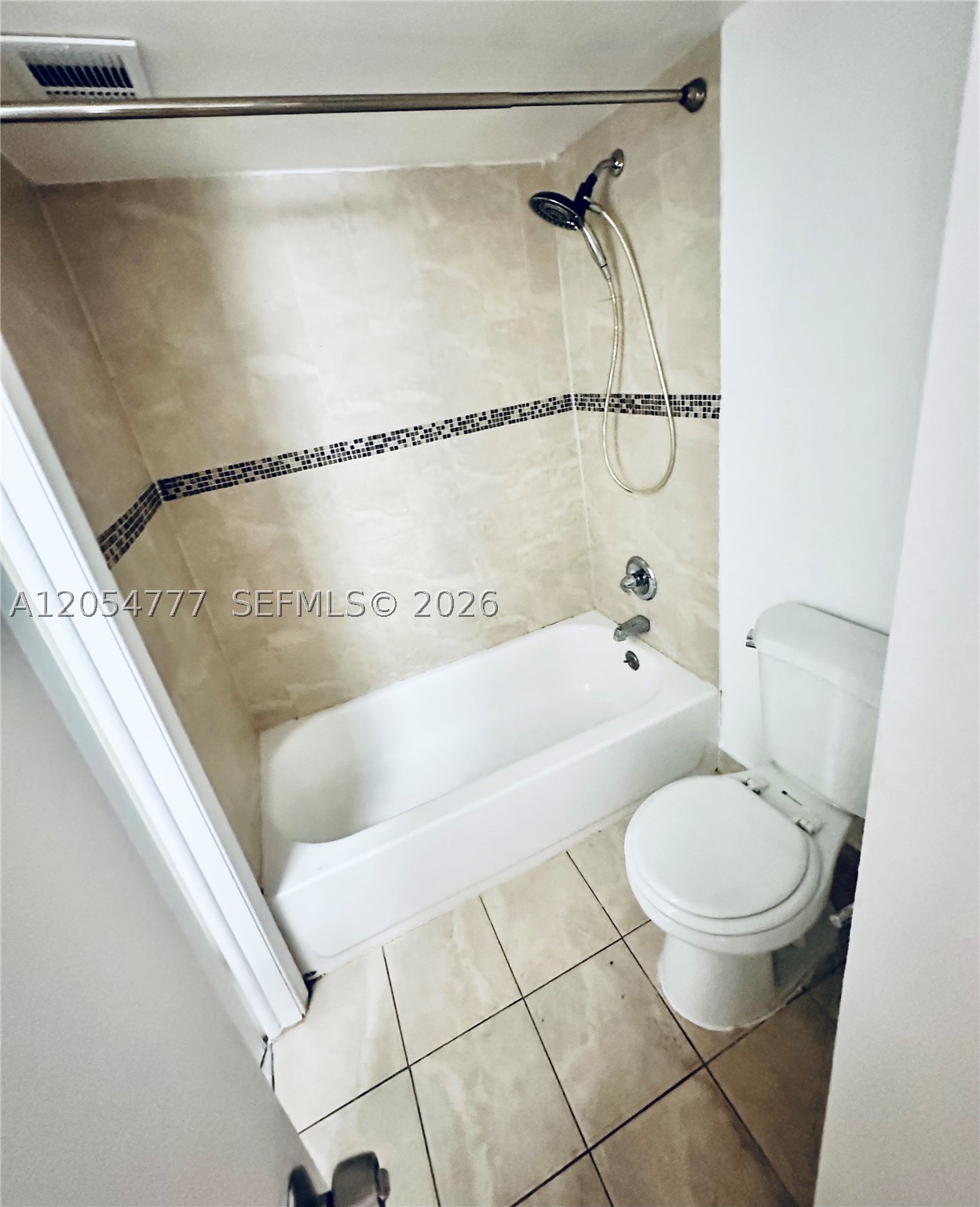 4111 Stirling Rd 408 Property Photo 11