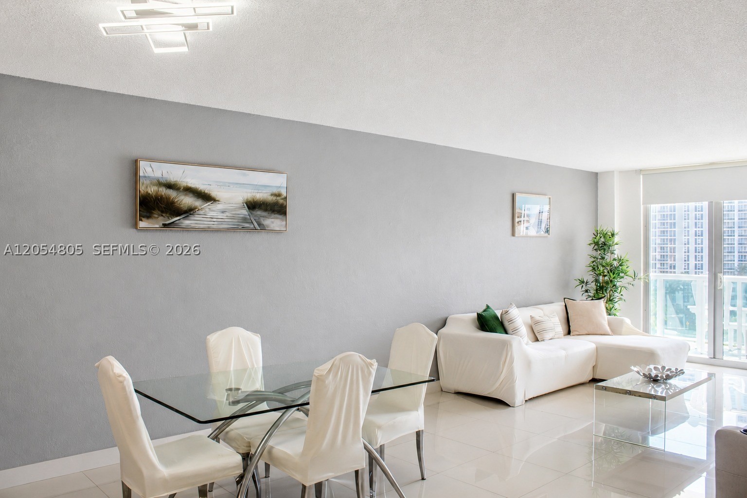 19370 Collins Ave 915 Property Photo 7