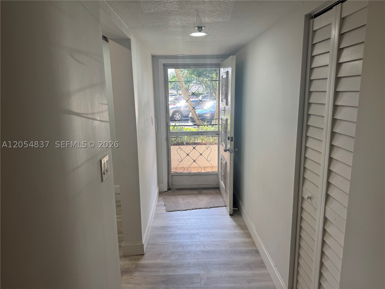 3940 Inverrary Blvd 106-a Property Photo 4