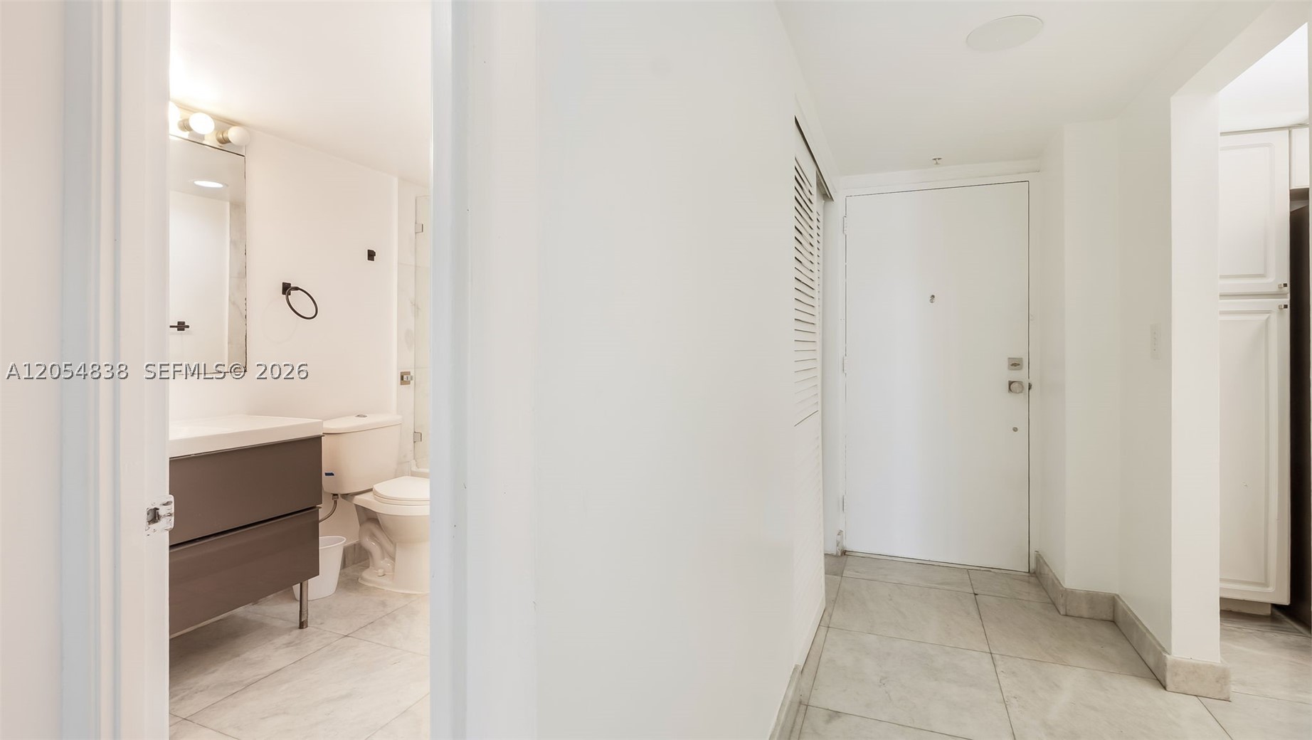 19380 Collins Ave 1423 Property Photo 25