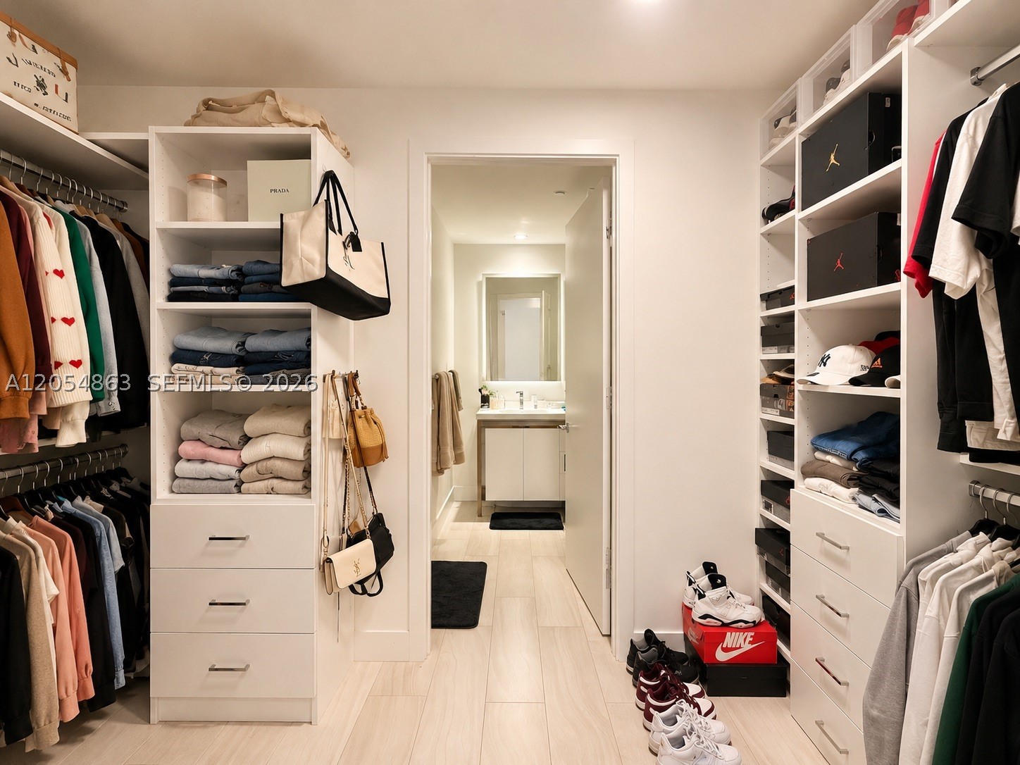 2000 Metropica Way 2011 Property Photo 12