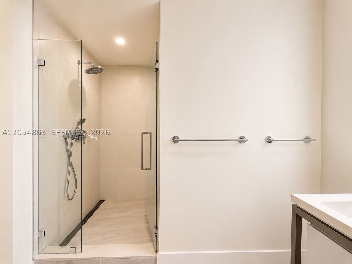 2000 Metropica Way 2011 Property Photo 14