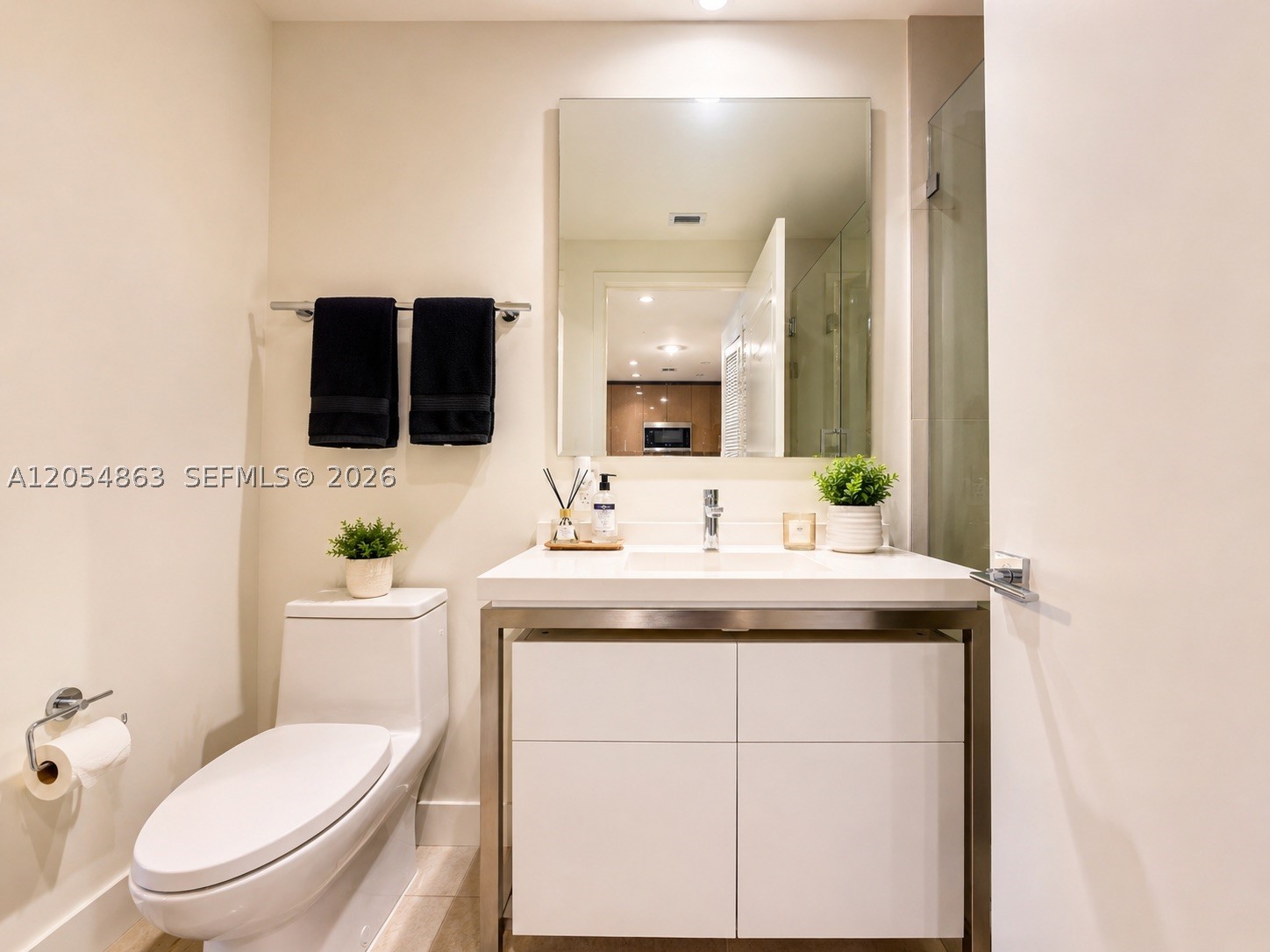 2000 Metropica Way 2011 Property Photo 18