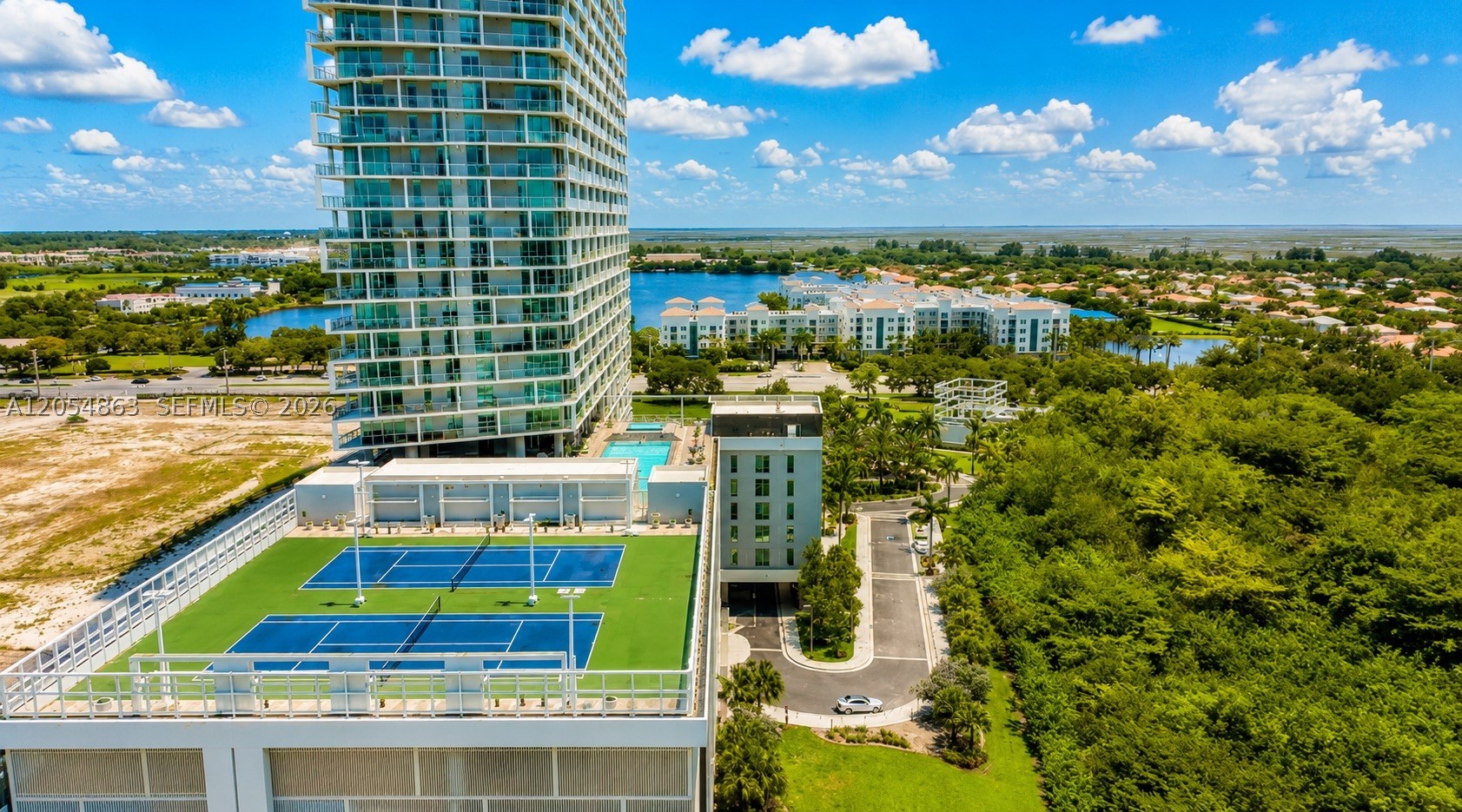 2000 Metropica Way 2011 Property Photo 30