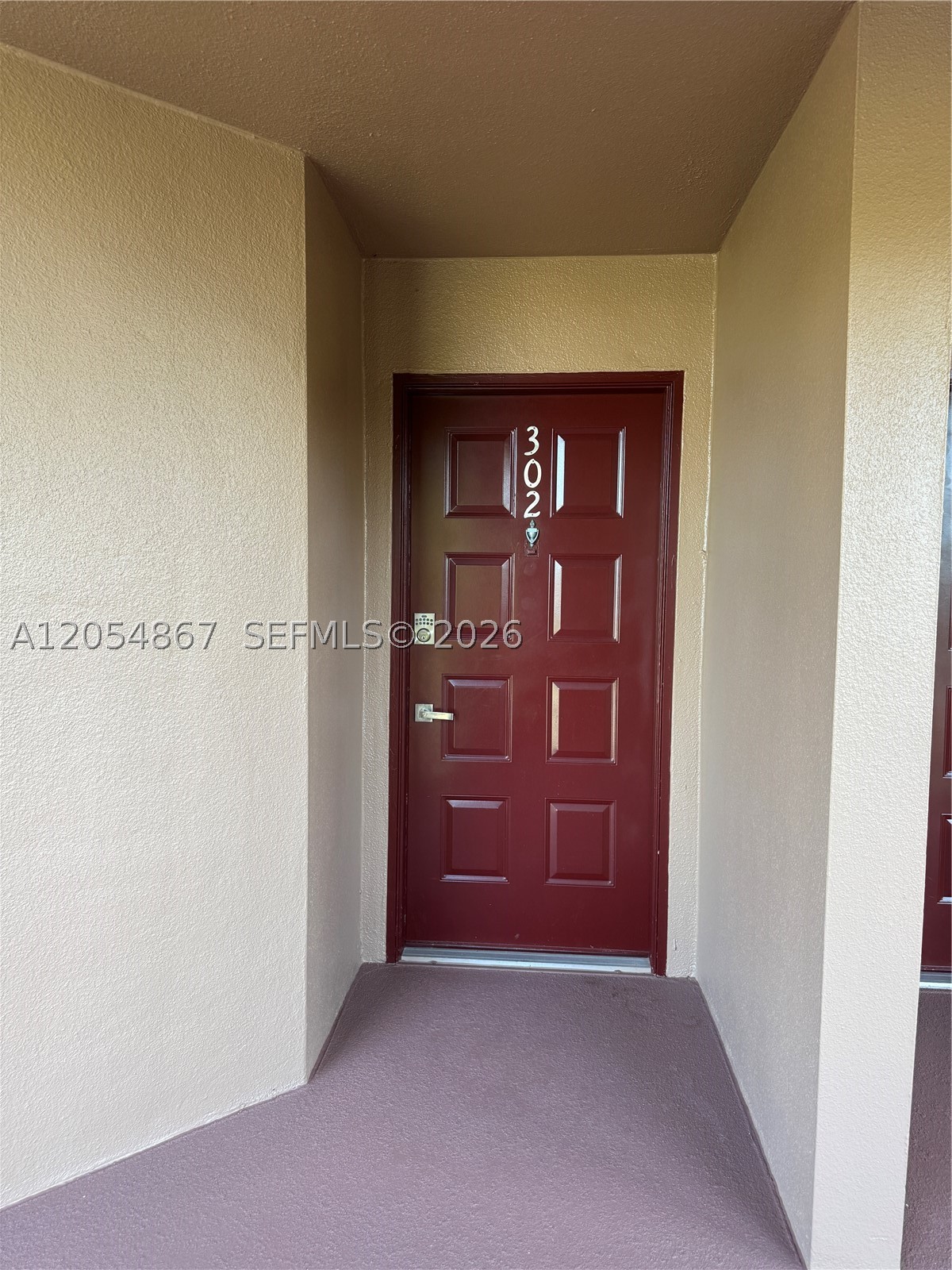 500 Sw 130th Ter 302a Property Photo 1