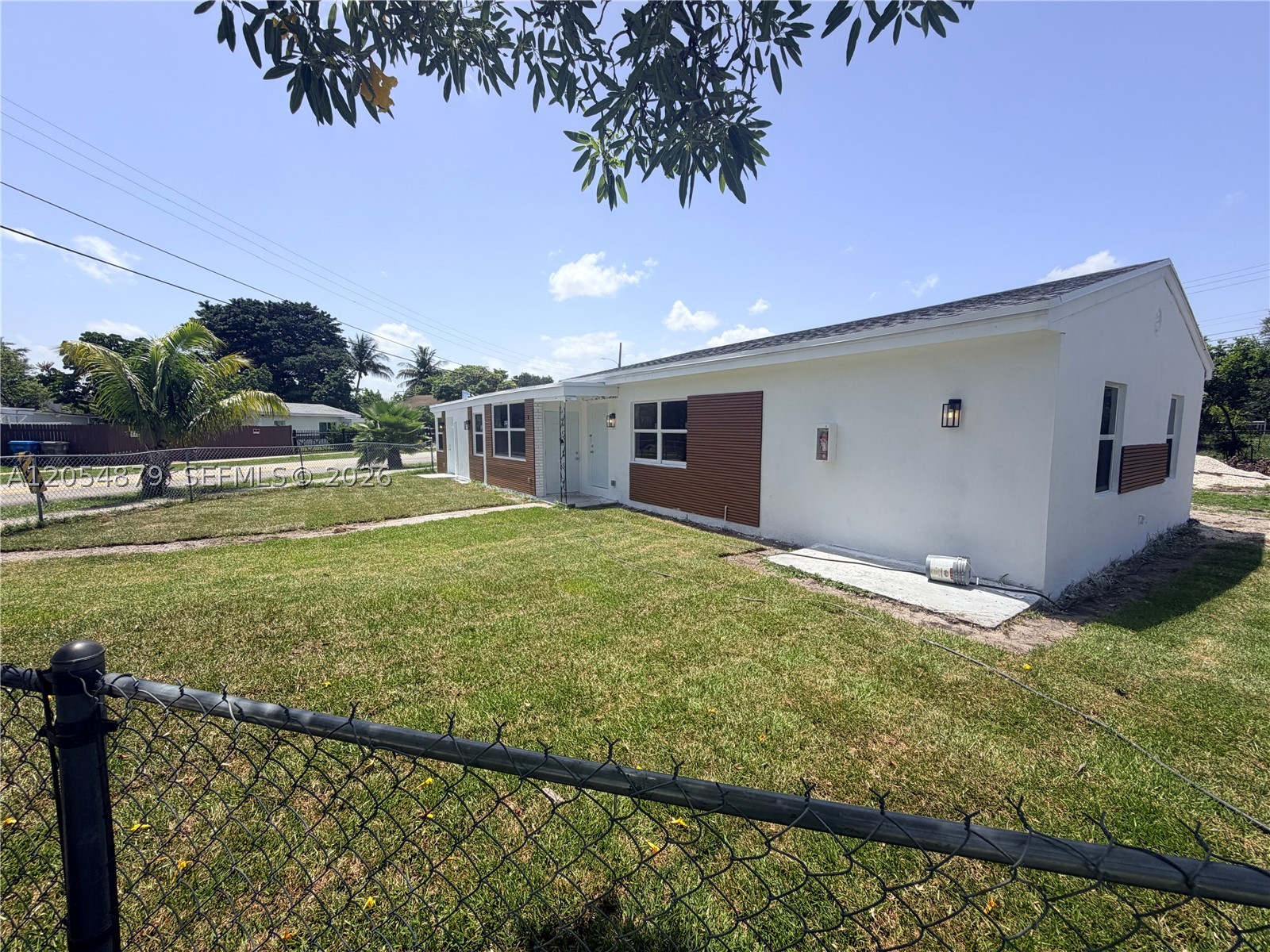 43 Williams Rd 3 Property Photo 1