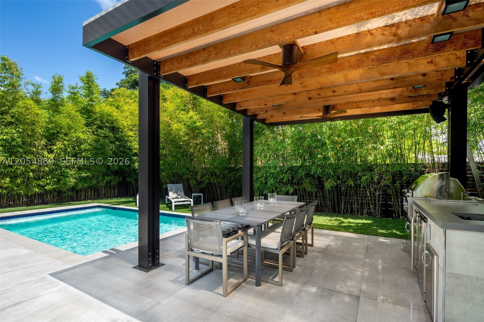 8641 Arboretum Ln Property Photo 10