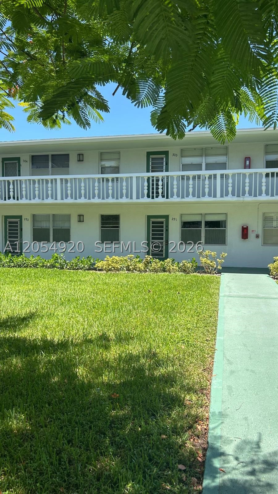 291 Farnham M Property Photo 1