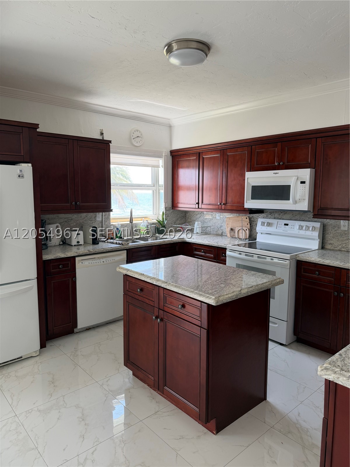 3850 Galt Ocean Dr 111 Property Photo 11