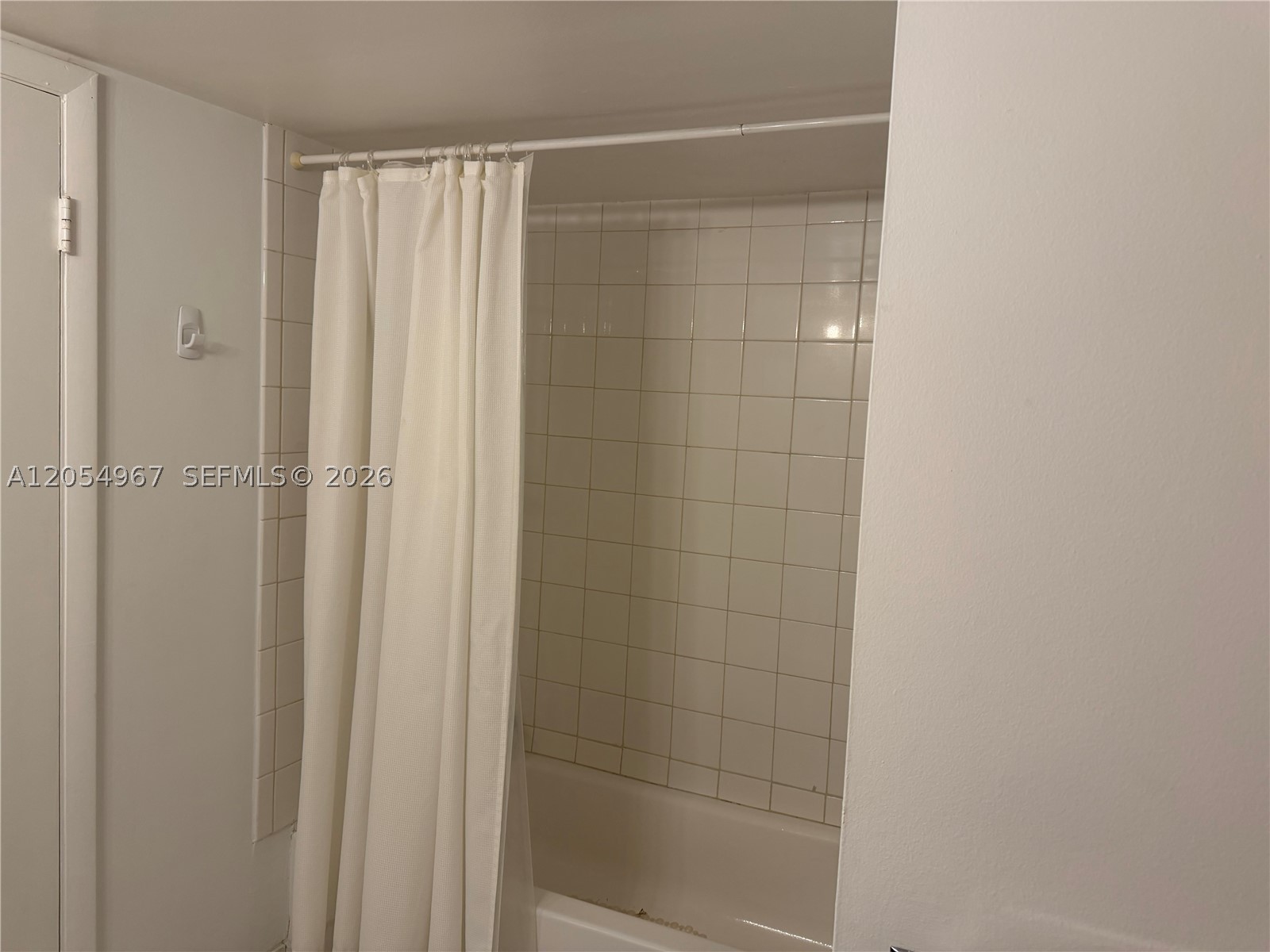 3850 Galt Ocean Dr 111 Property Photo 28
