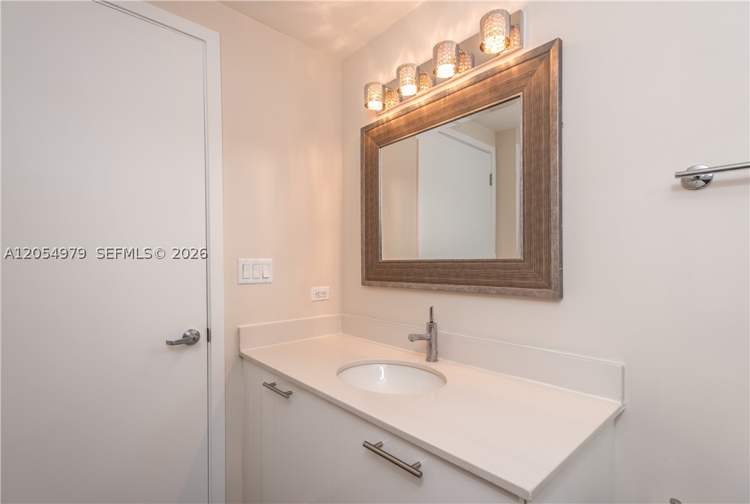 3470 E Coast Ave H1609 Property Photo 6