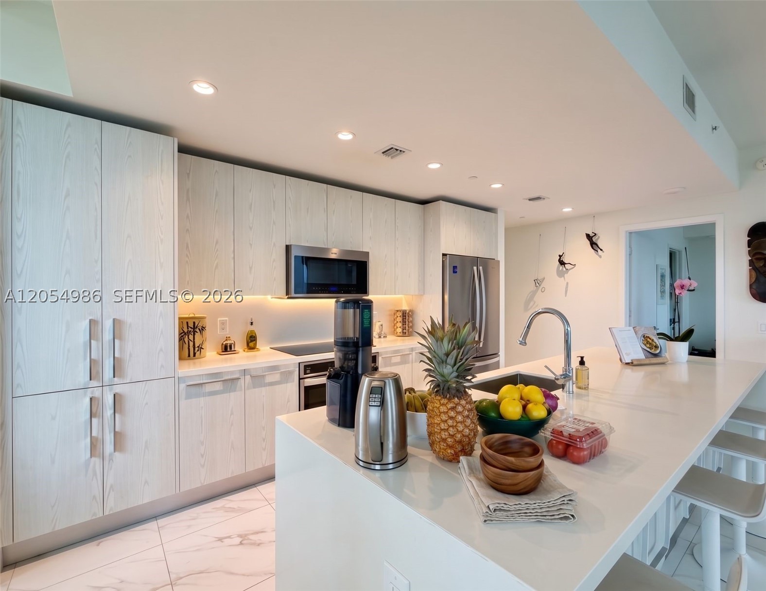 2000 Metropica Way 1003 Property Photo 12