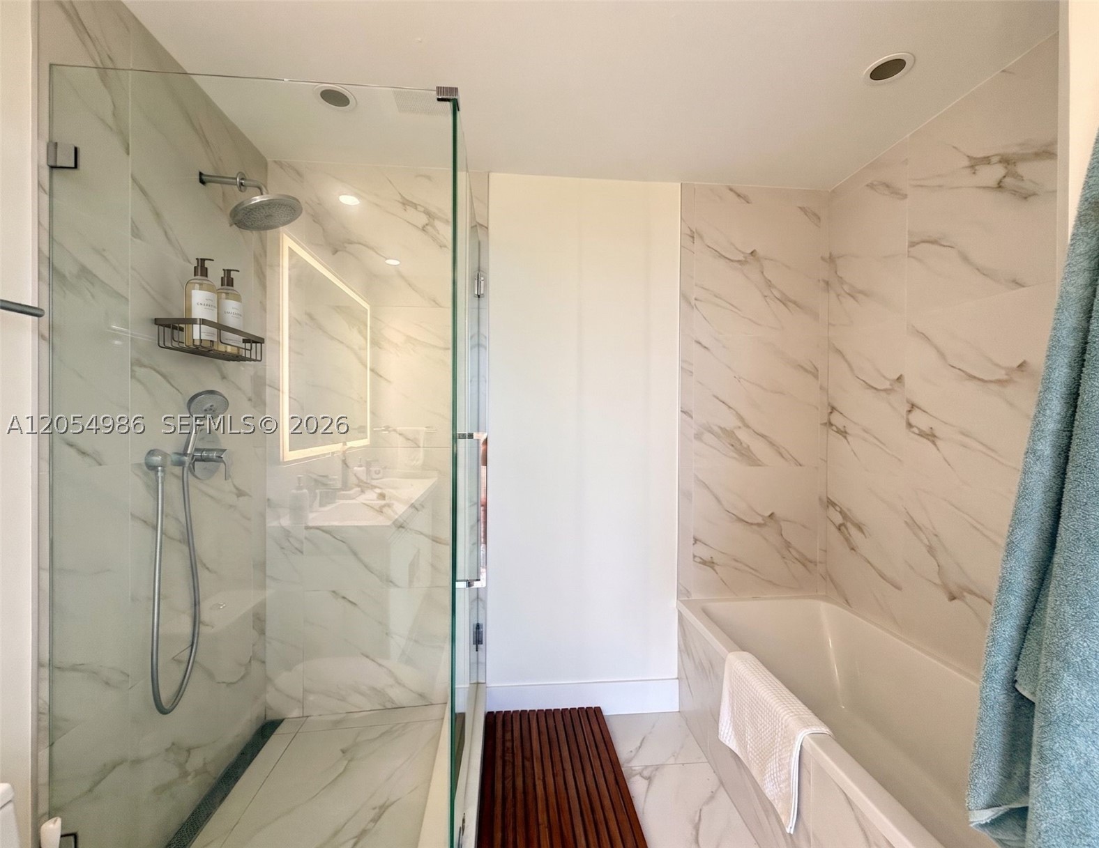 2000 Metropica Way 1003 Property Photo 19
