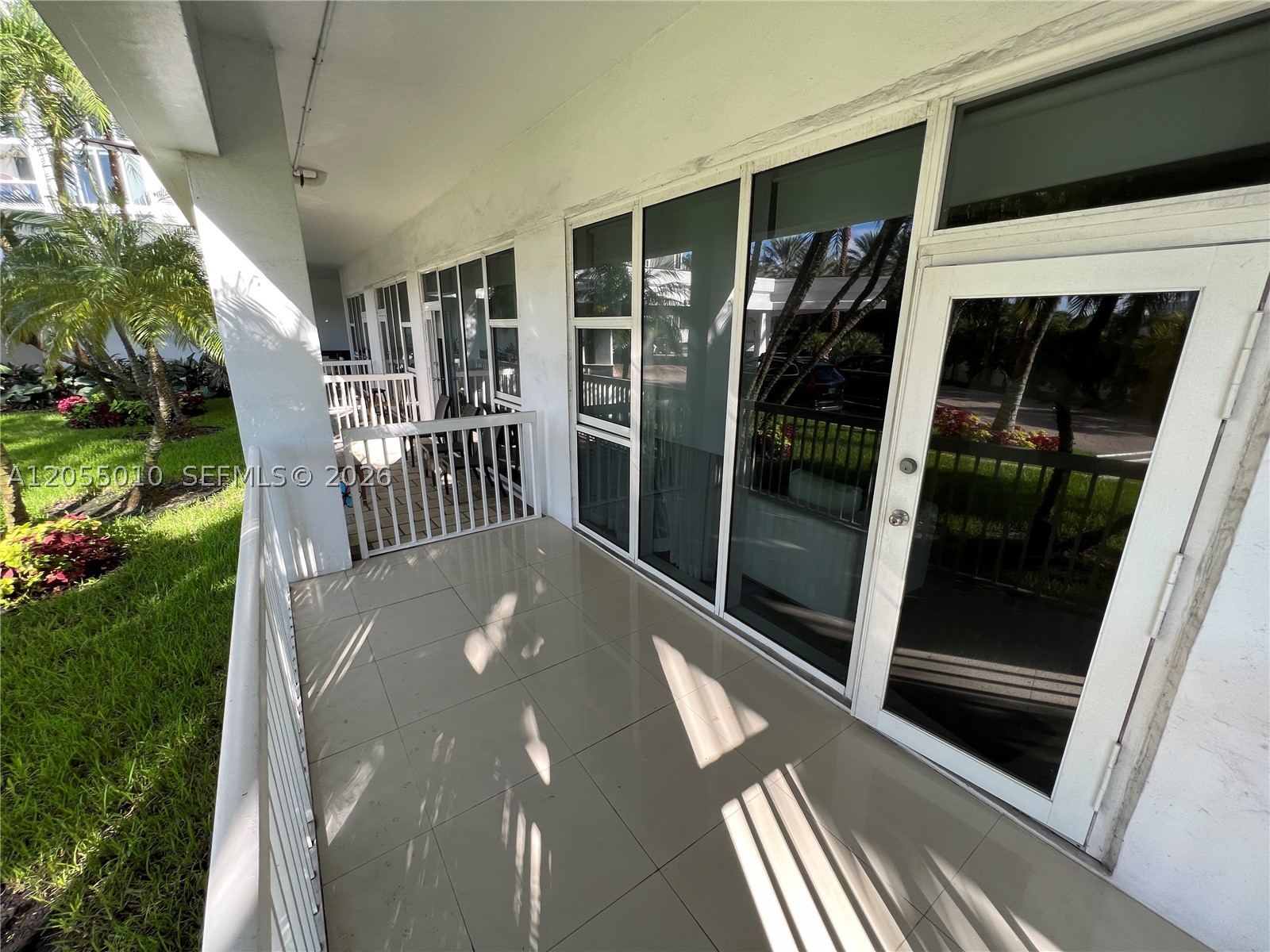10275 Collins Ave 112 Property Photo 18