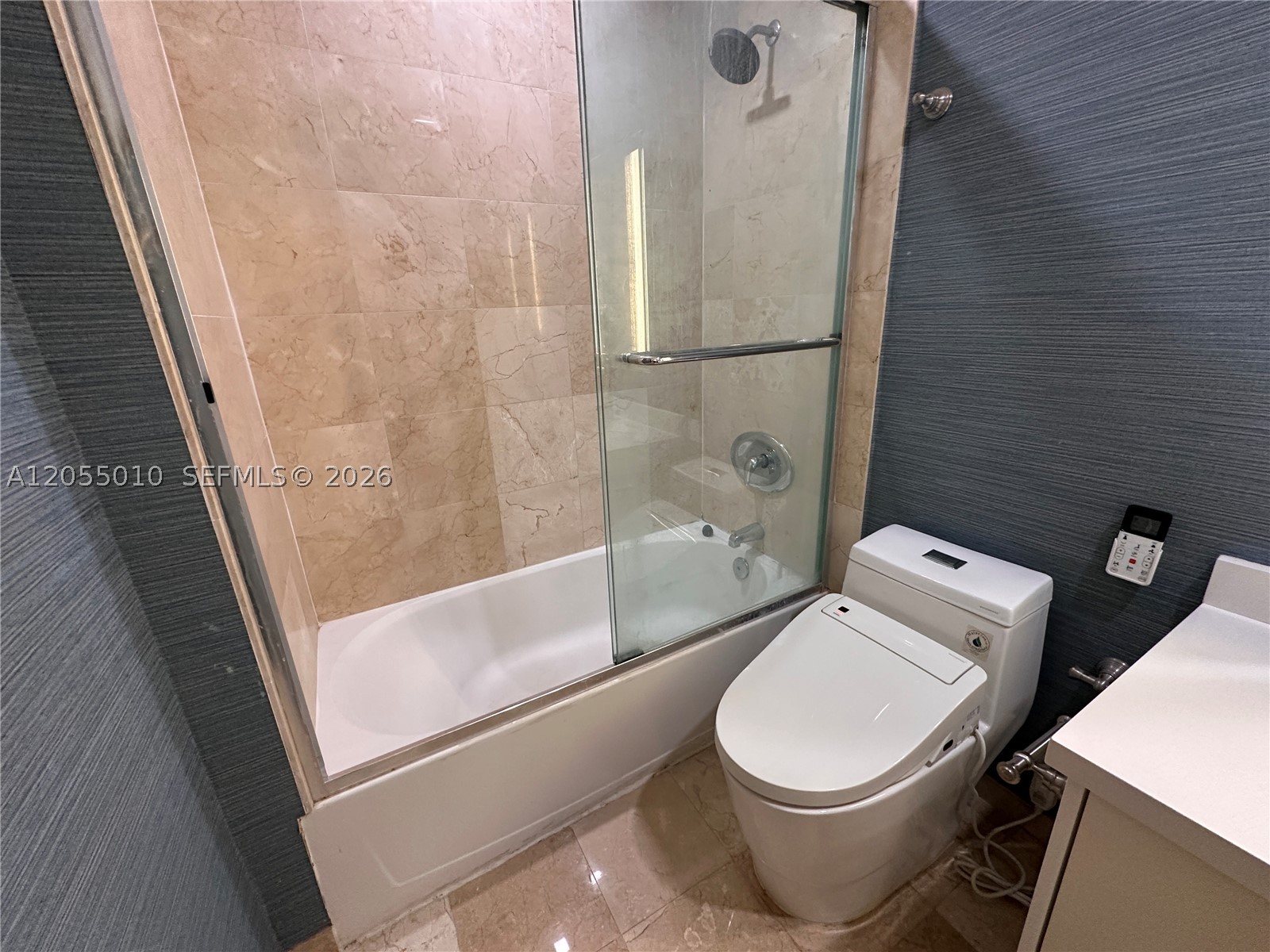 10275 Collins Ave 112 Property Photo 29