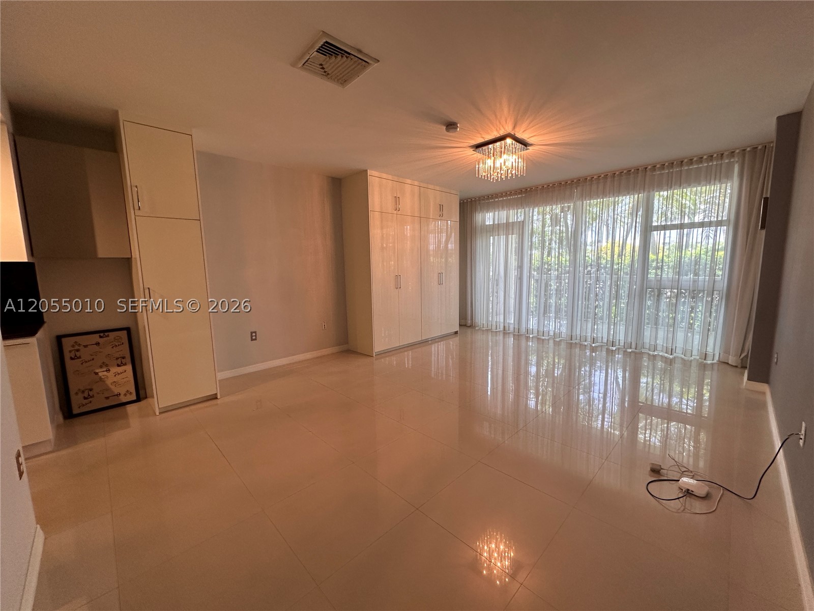 10275 Collins Ave 112 Property Photo 37