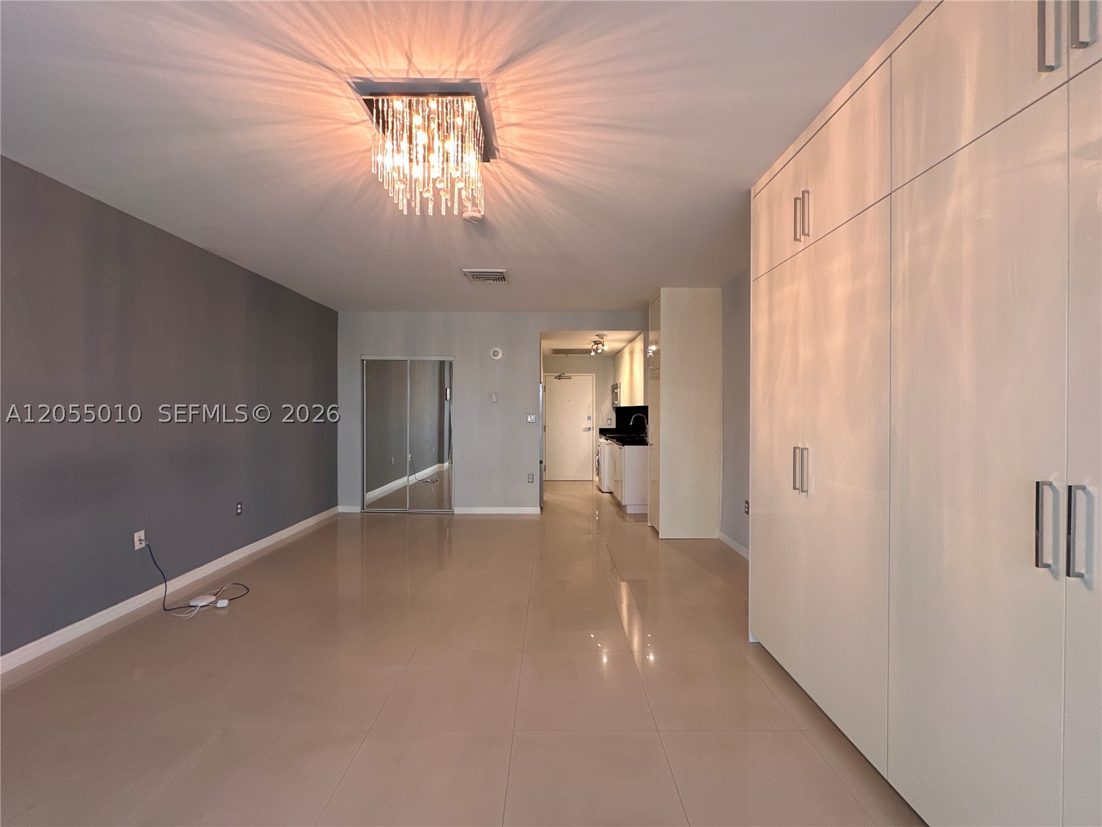 10275 Collins Ave 112 Property Photo 40