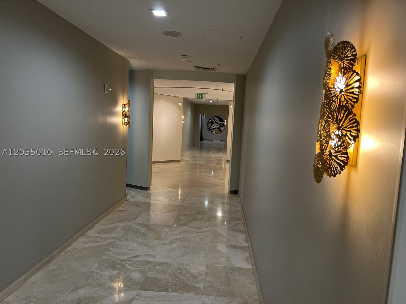 10275 Collins Ave 112 Property Photo 42