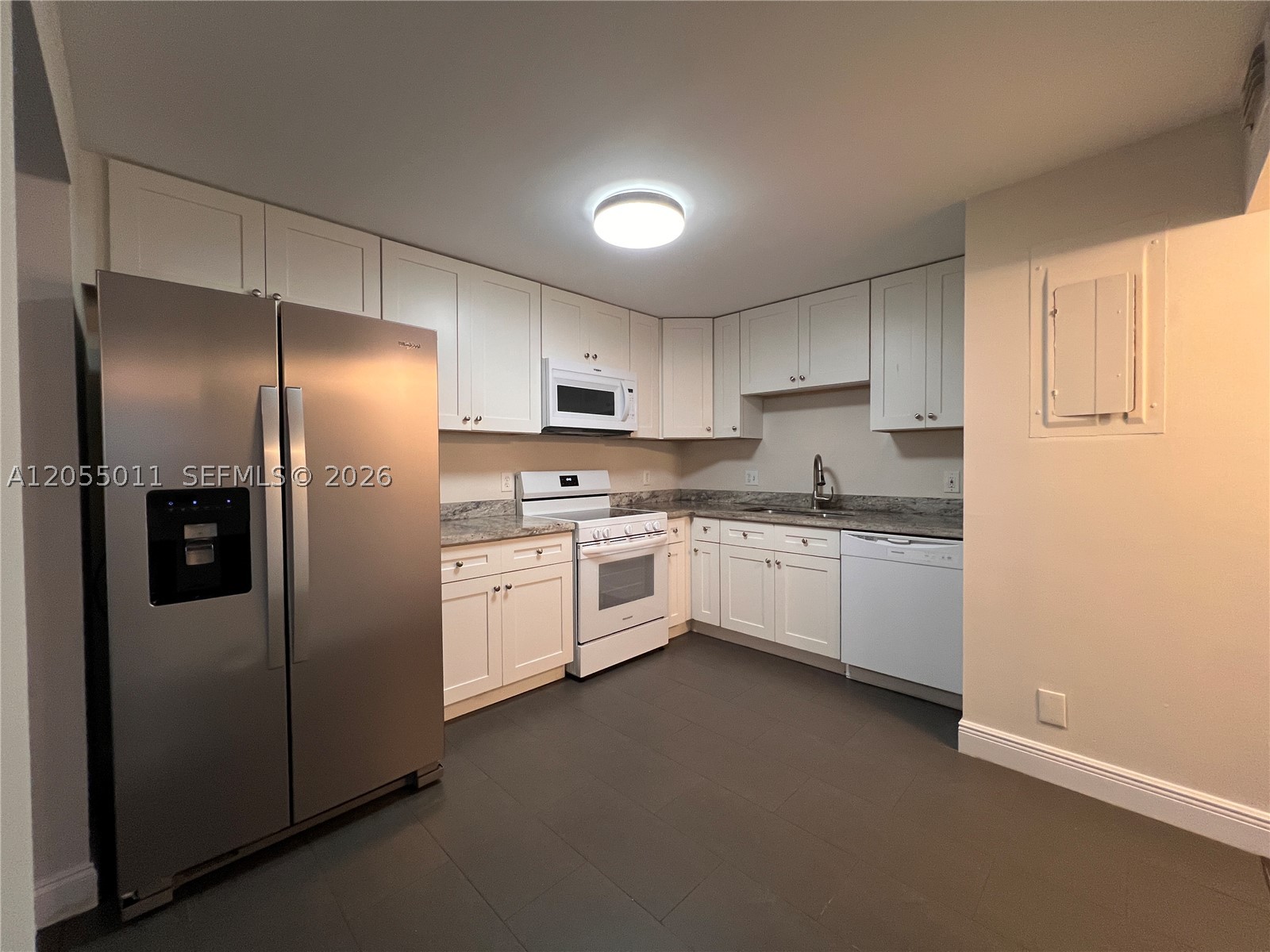 2762 S University Dr 9D Property Photo 1