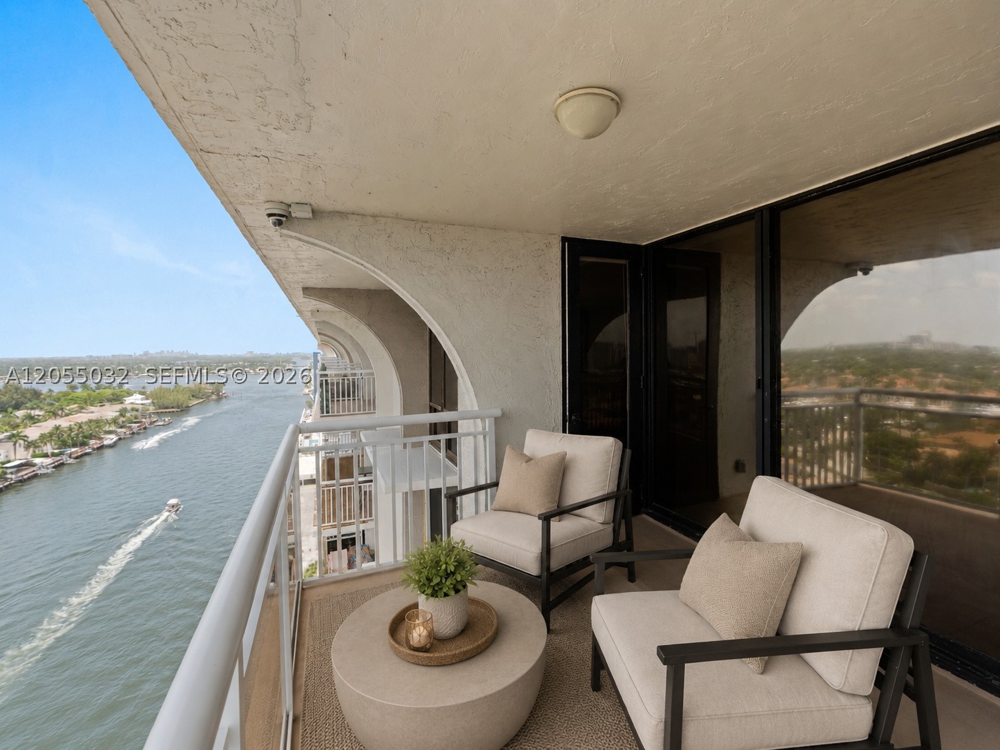 1600 S Ocean Dr 18B Property Photo 1