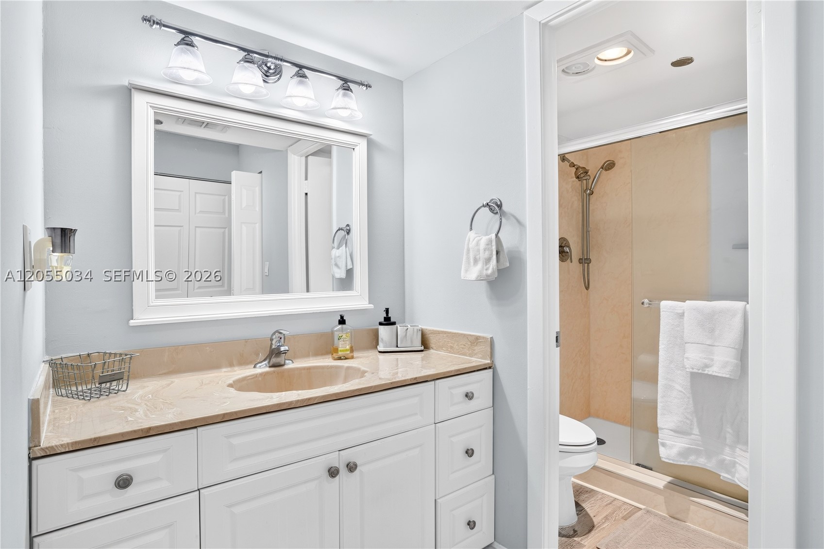 900 Saint Charles Pl 621 Property Photo 28