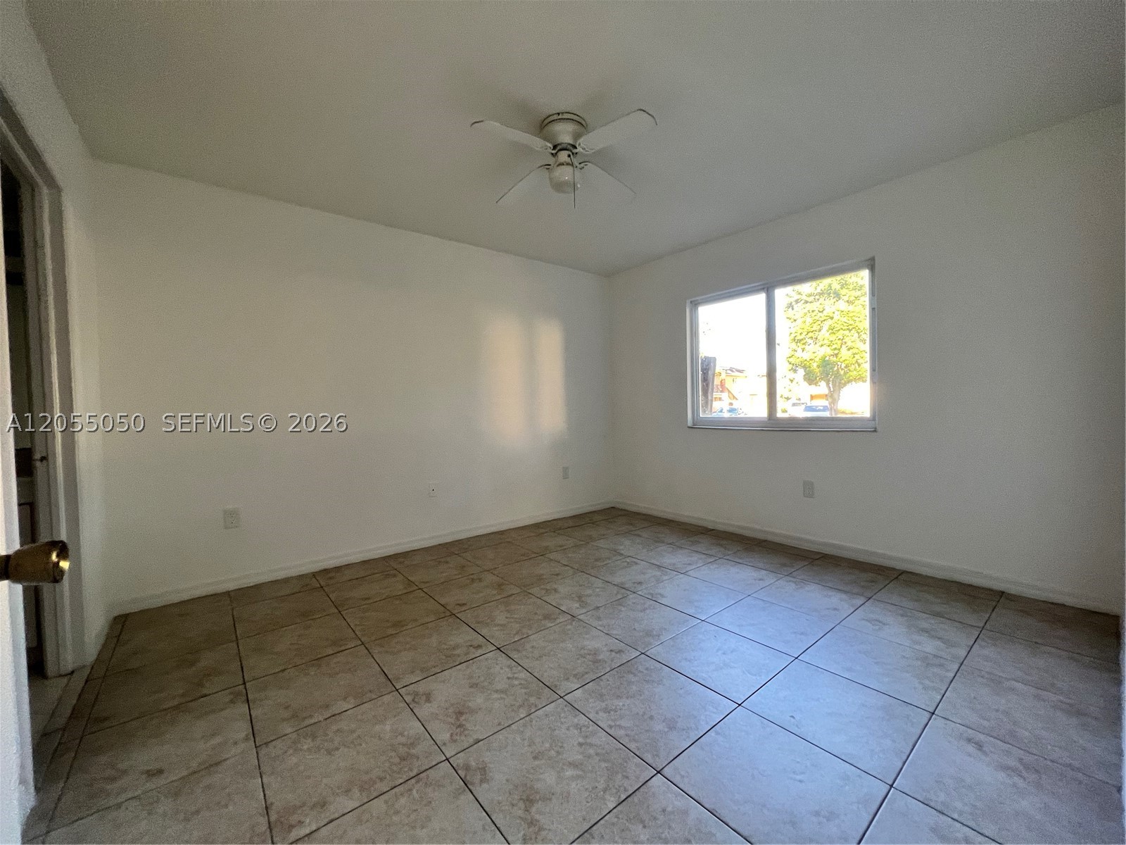 985 Ne 33rd Ter 104 Property Photo 8