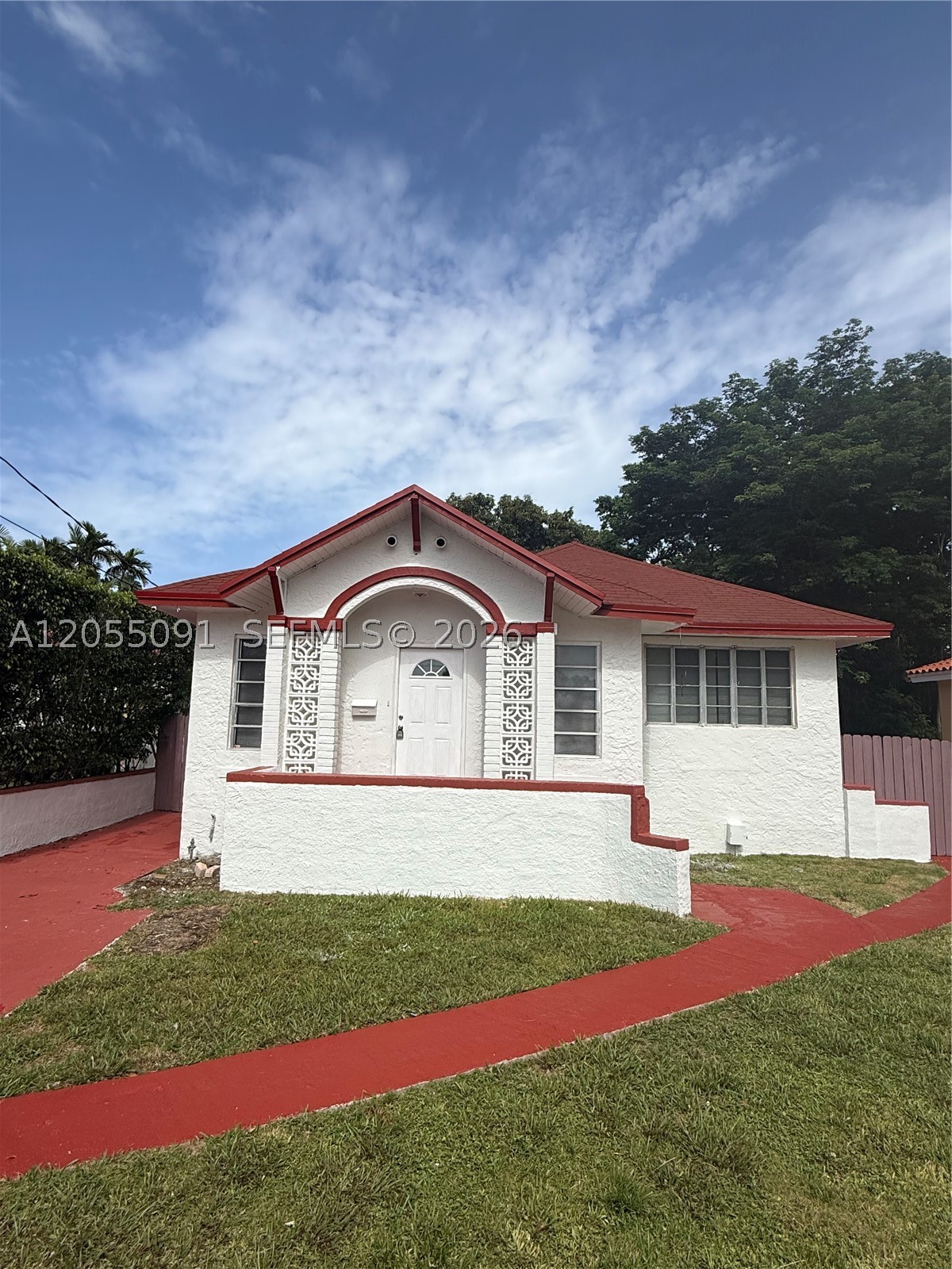 3747 Sheridan Ave Property Photo 1
