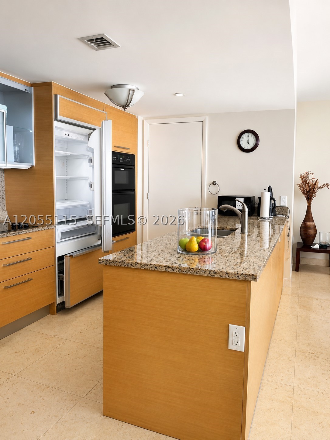 1830 S Ocean Dr 1407 Property Photo 1