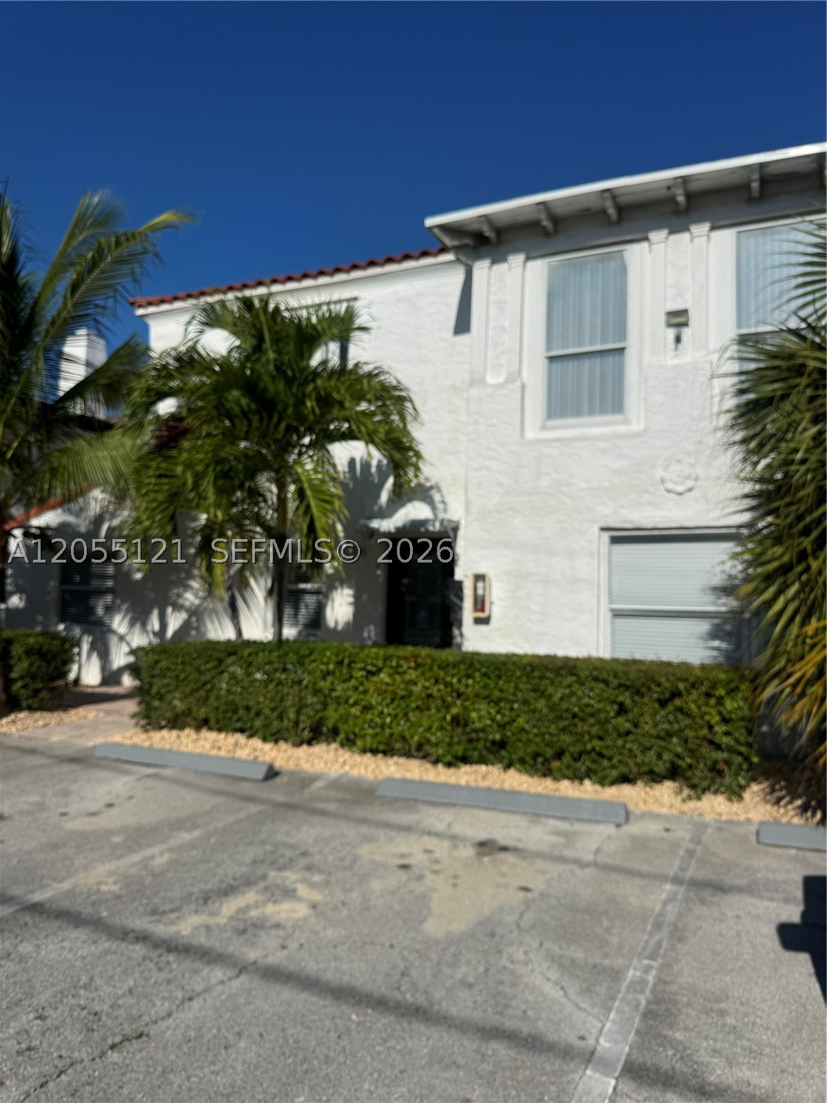 2816 Pine Tree Dr 3 Property Photo 10