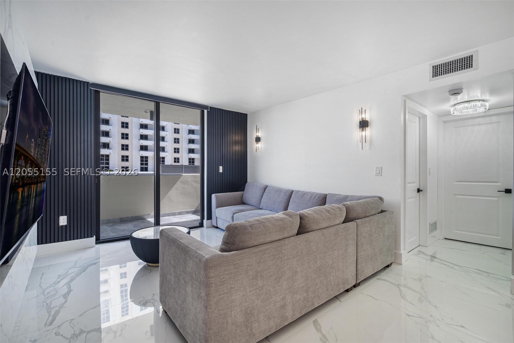 1623 Collins Ave 716 Property Photo 1