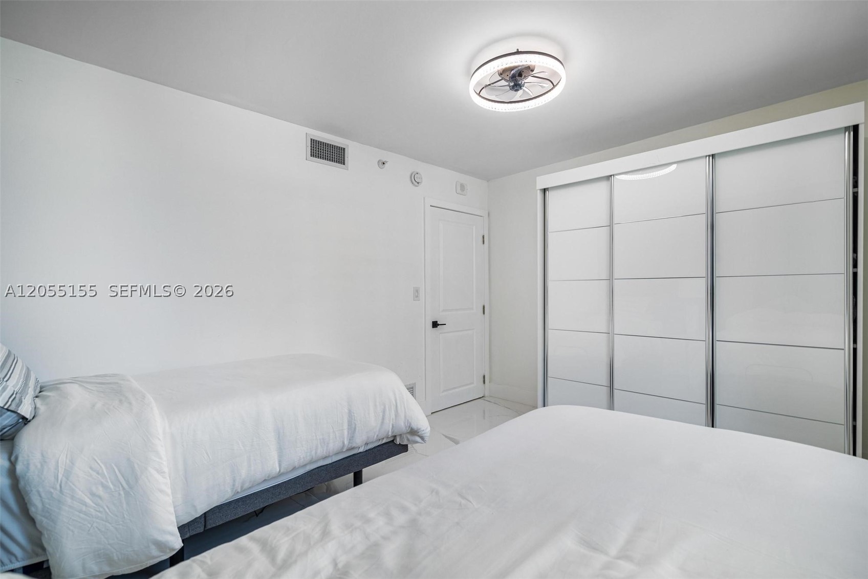 1623 Collins Ave 716 Property Photo 17