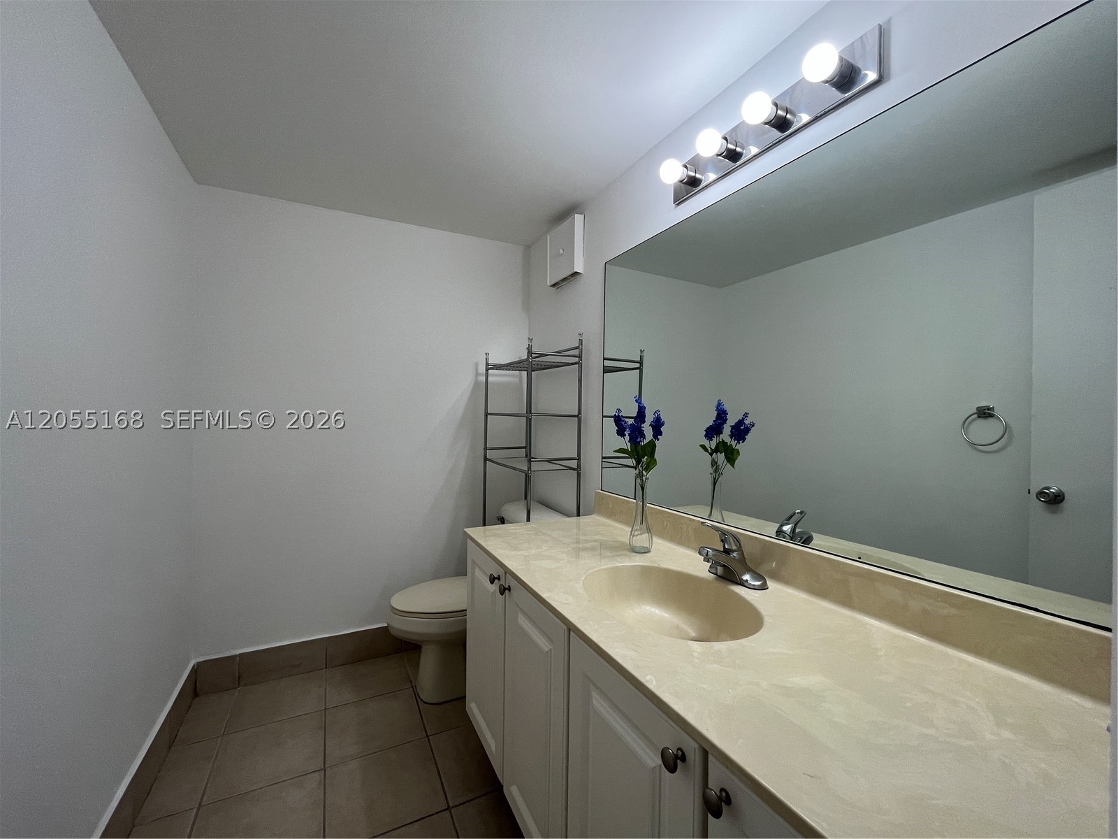 701 N Pine Island Rd 202 Property Photo 8