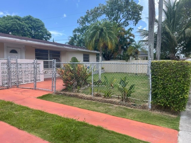 17861 Sw 112th Pl Property Photo 2