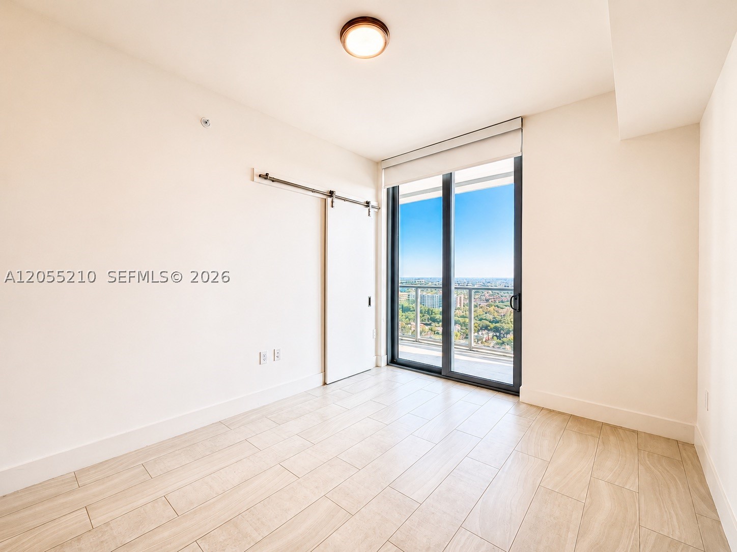 2000 Metropica Way 2208 Property Photo 13