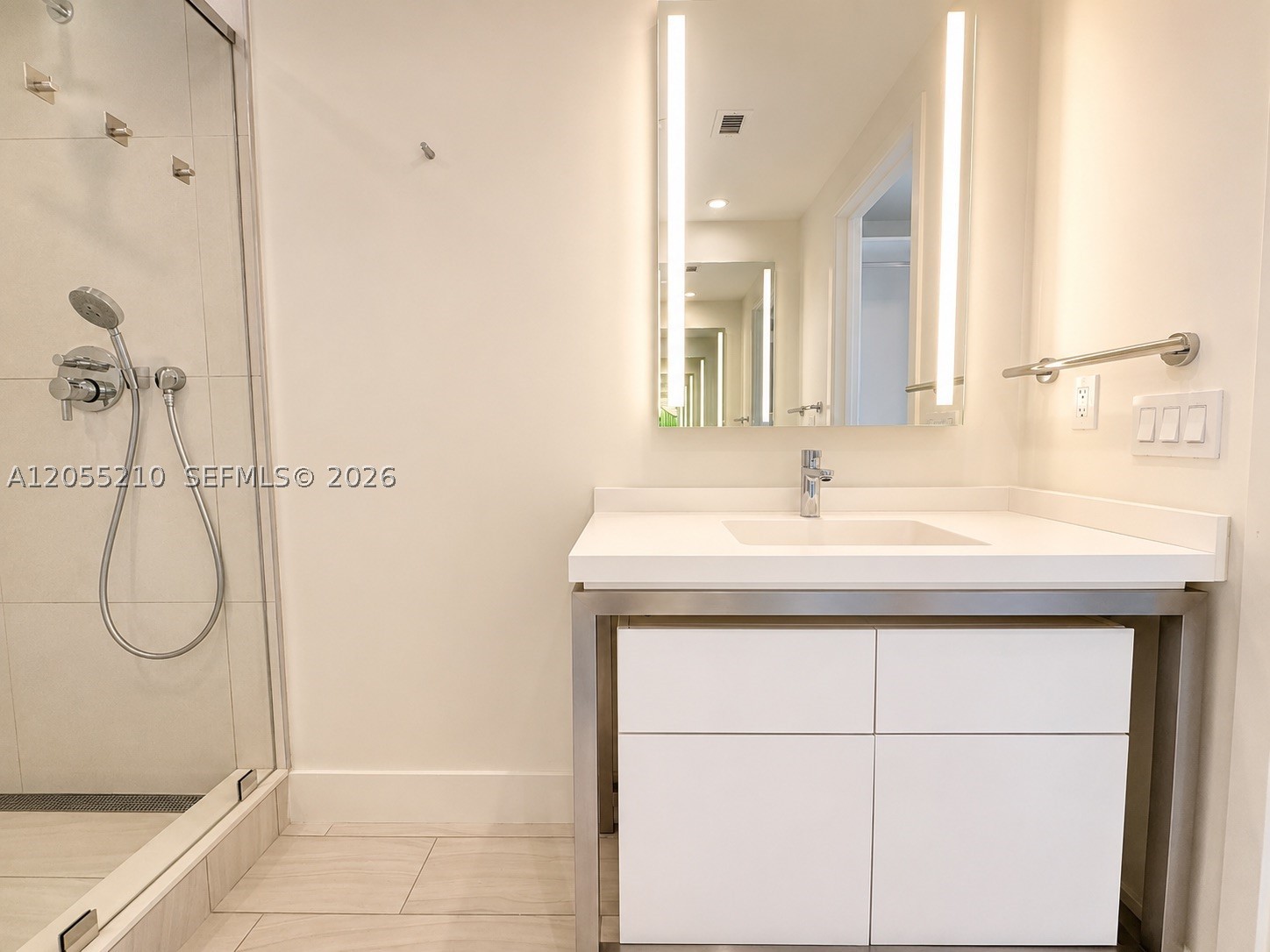 2000 Metropica Way 2208 Property Photo 21