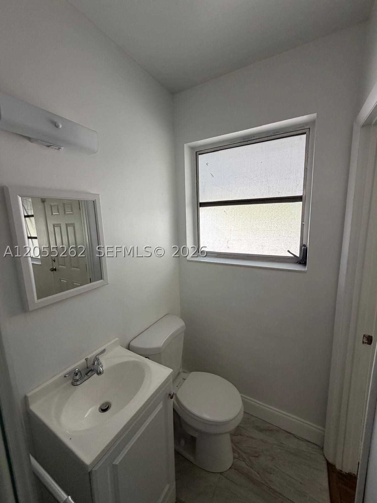 890 Nw 55th St 1 Property Photo 27