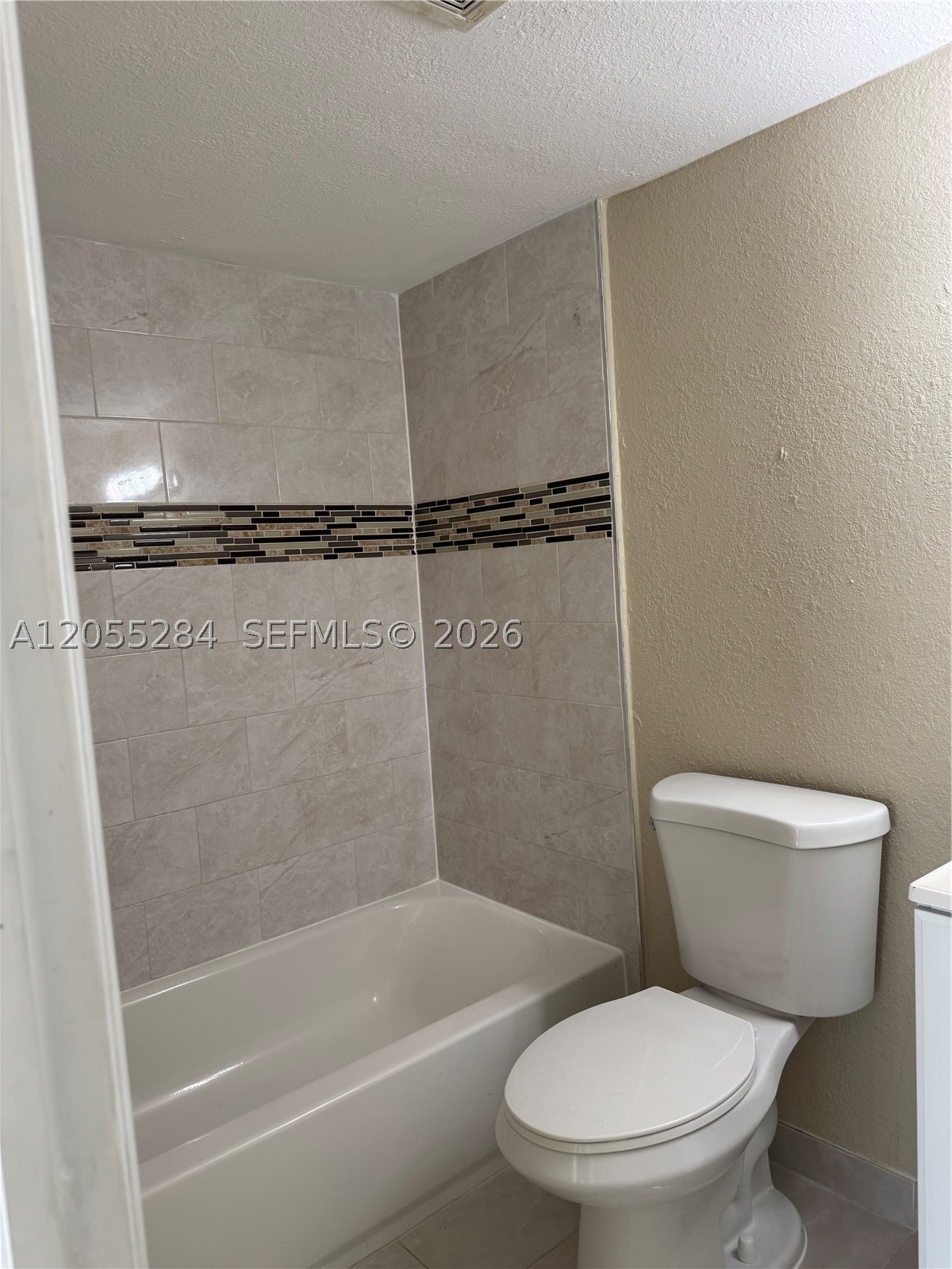 4046 Nw 19th St 206 Property Photo 17