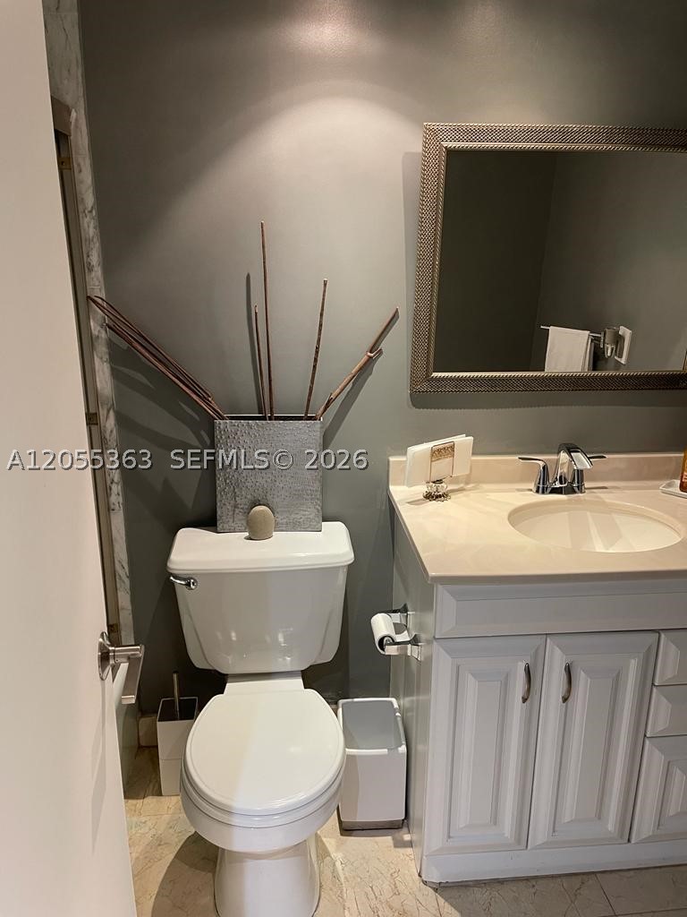 600 Grapetree Dr 7cs Property Photo 11