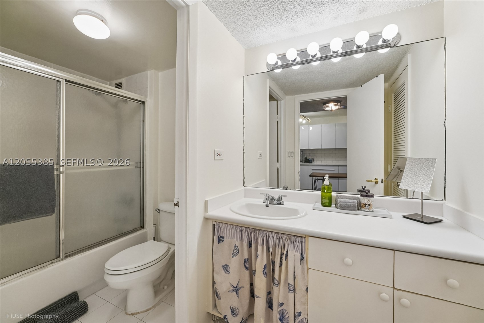 2301 Collins Ave 522 Property Photo 9
